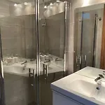 Piscine Vue Sur Βίλα Ollioules